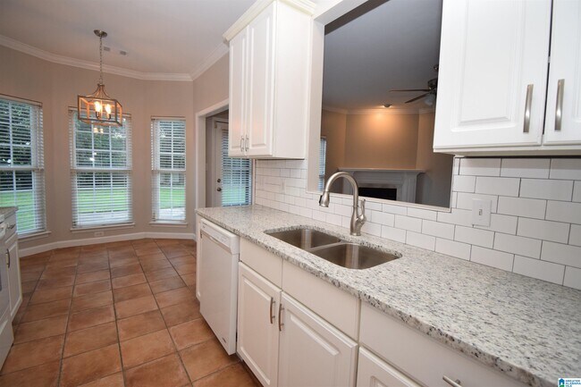 Building Photo - 5725 Riverbirch Dr