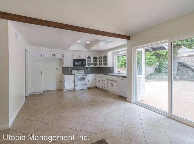 Building Photo - 4 br, 2 bath House - 5914 Carell Ave