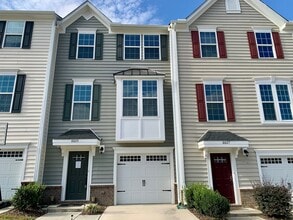 Building Photo - 6625 Pathfinder Wy