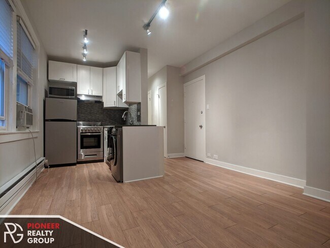 Foto del edificio - 511 W Belmont Ave