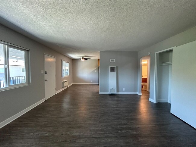 Interior Photo - The Circle Apartments at Long Beach