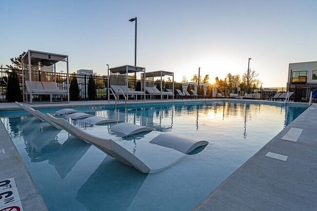 Building Photo - Alta Apartments