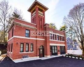 Building Photo - 2042-2044 Beacon St