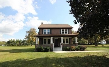 Building Photo - 479 Allentown Rd