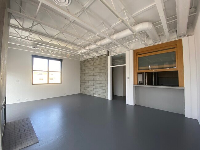 Foto del edificio - 2110 Main St