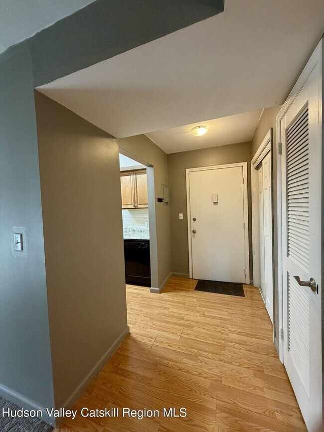 Foto del edificio - 616 Cherry Hill Dr