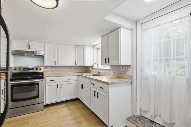 Foto del edificio - 606 Meadow Ave