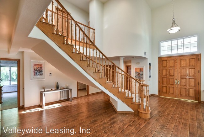 Building Photo - 15531 Live Oak Springs Canyon Rd