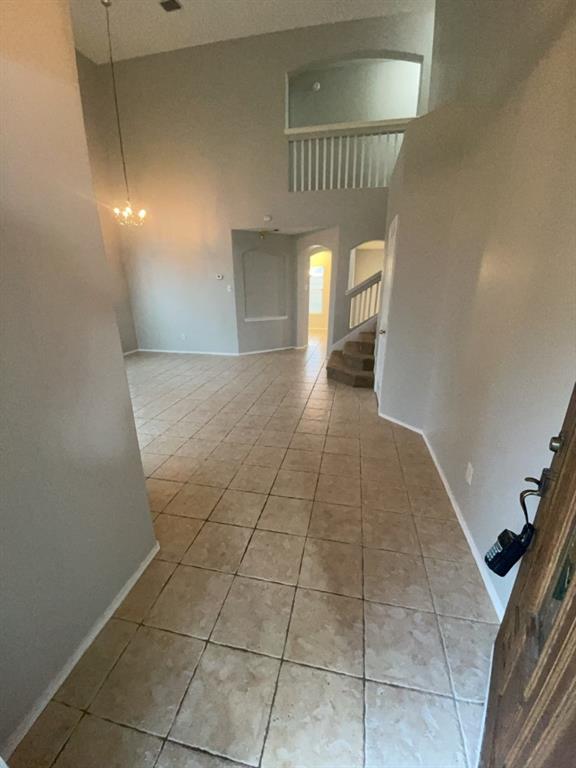 Primary Photo - 20911 Southvine Ct