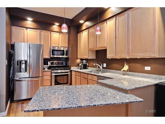 Building Photo - 2429 N Clybourn Ave