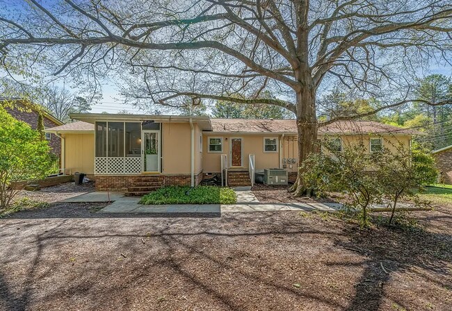 Foto del edificio - 2 Bedroom Units