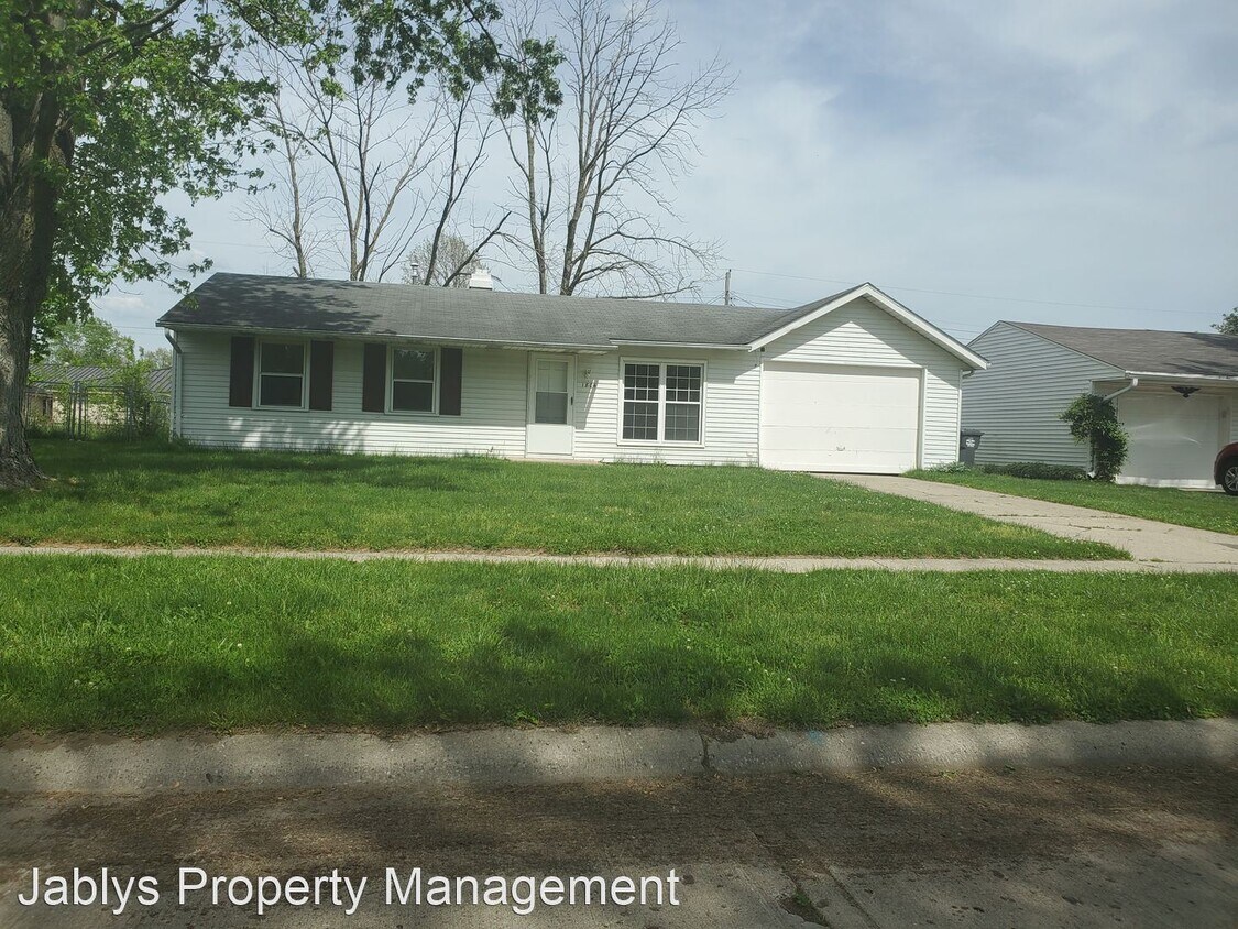 Primary Photo - 3 br, 1 bath House - 1804 Raintree Dr