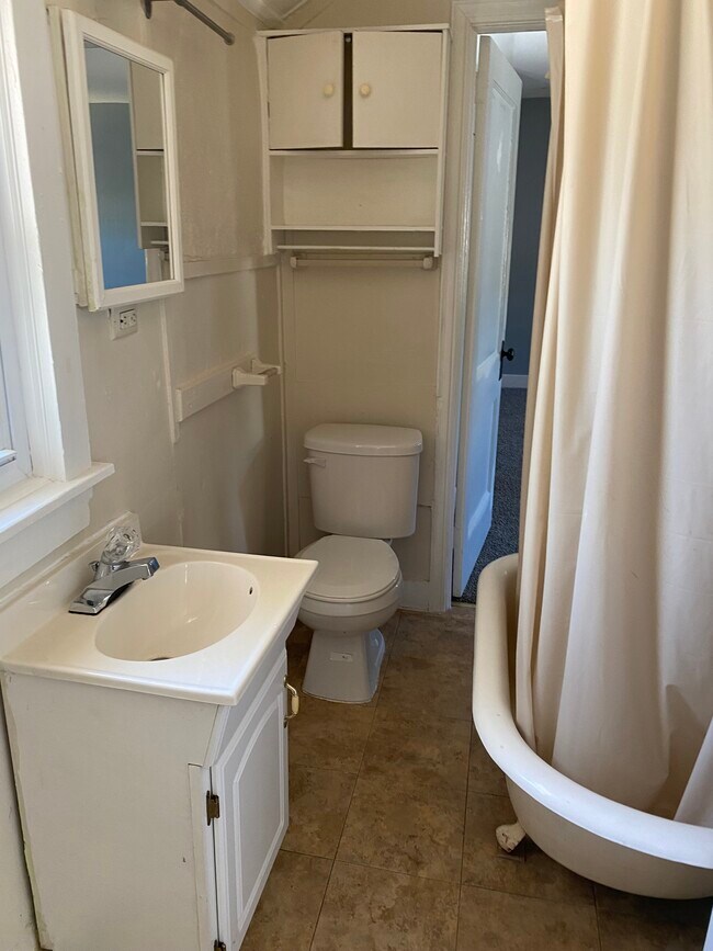 Foto del edificio - 337 E Sunnybrook Dr