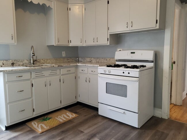 Foto del edificio - 1651 N Central Ave