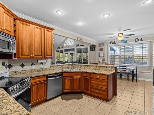 Building Photo - Available December!