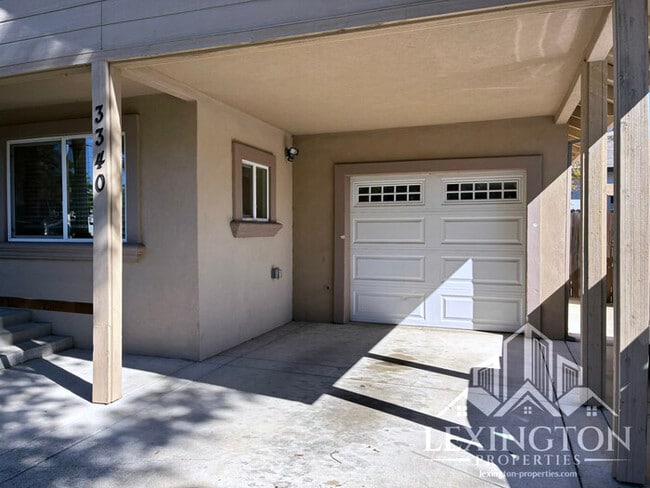 Building Photo - Lovely, 3BD/1BA Home, in Carmichael Neighb...