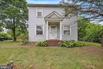 Building Photo - 144 E Baumstown Rd