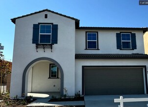 Building Photo - 36996 Camino Spgs Ave