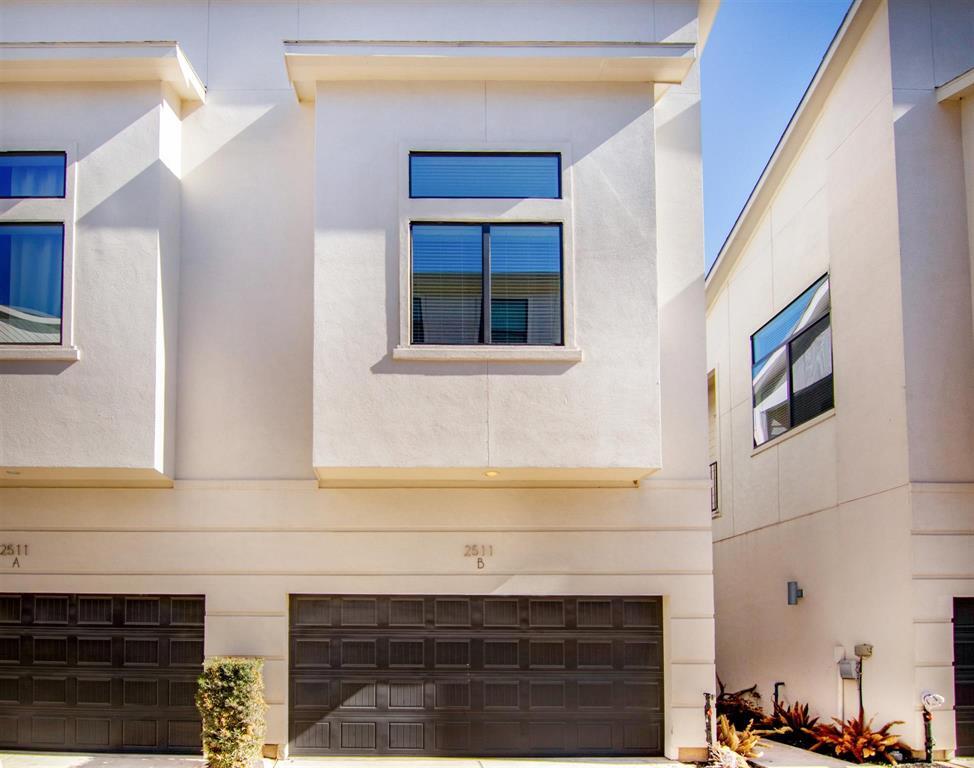 Foto principal - 2511 Garrow St