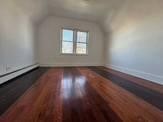 Foto del edificio - 82 E 18th St