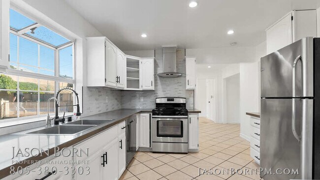 Building Photo - 2791 Beaver Ave