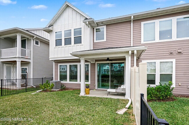 Foto del edificio - 9858 Element Rd