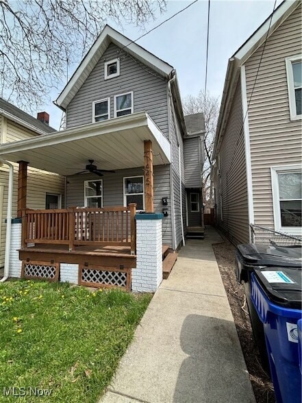 1445 W 52nd St Cleveland, OH 44102 – photo 2