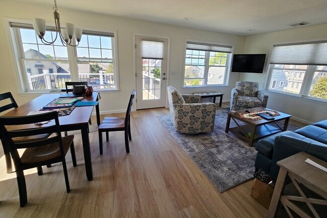 Building Photo - 5 K St