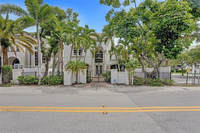 Building Photo - 827 Southeast 2nd Court, Fort Lauderdale, ...