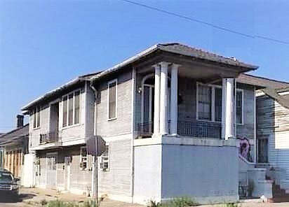 Building Photo - 2501 Royal St