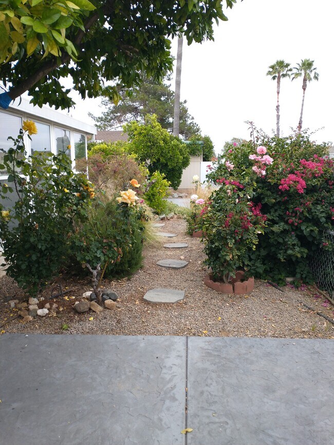 Foto del edificio - 1907 Clover Way