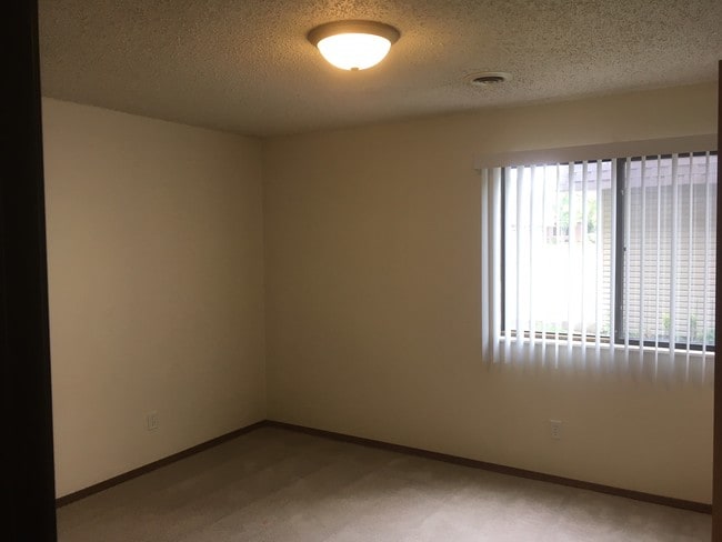 Foto del edificio - 1727 N Grandview Ln