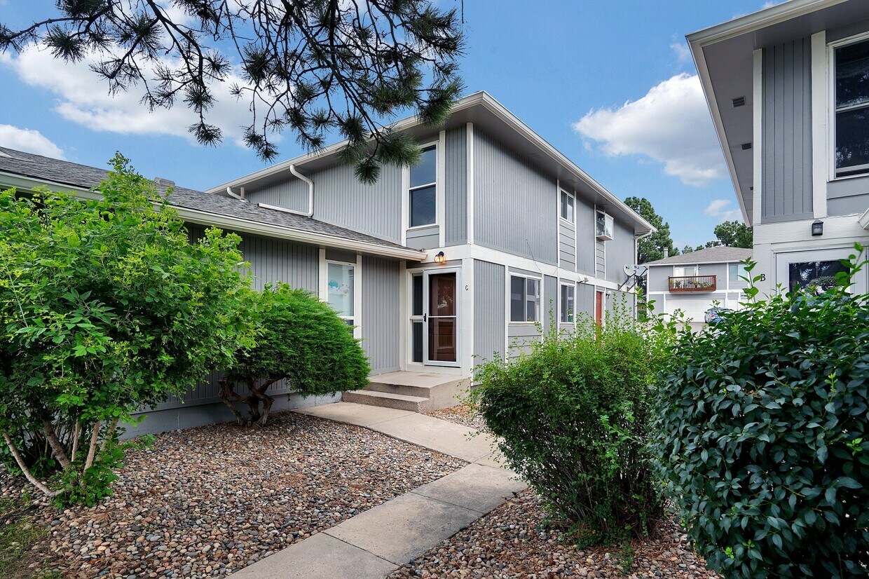 4855 El Camino Dr, Colorado Springs, CO 80918 Townhome Rentals in Colorado Springs CO