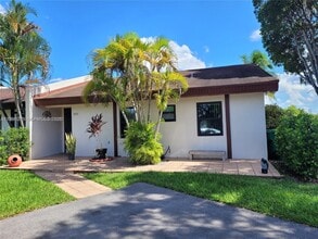 Building Photo - 4919 SW 139th Ct