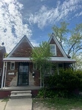 Building Photo - 14893 Prest St