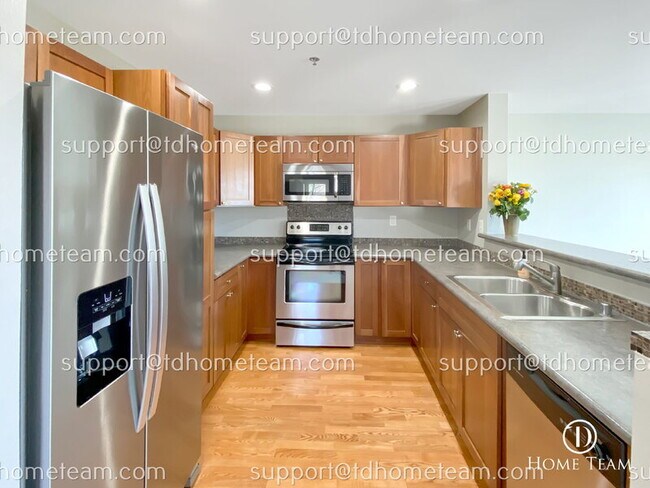 Foto del edificio - 3520 Lake Washington Blvd SE
