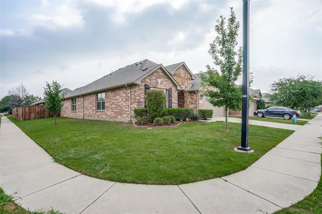 Foto del edificio - 2101 Willow Creek Dr