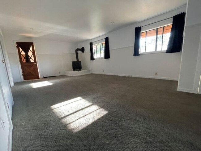 Building Photo - 1 br, 1 bath House - 155 Sacramento Ave