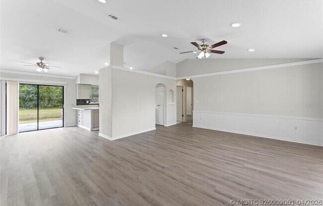 Foto del edificio - 613 Antelope Ln