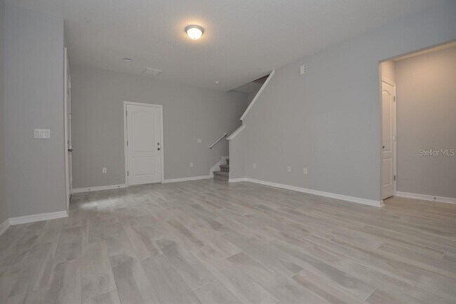 Building Photo - 312 Rustic Loop