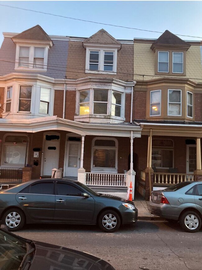 1726 Haak St, Reading, PA 19602 House Rental in Reading, PA
