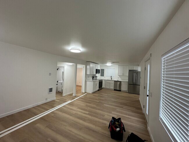 Building Photo - 1747 NE 147th St