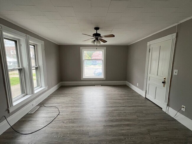 Foto del edificio - Multi Family Home In Cattaraugus NY!