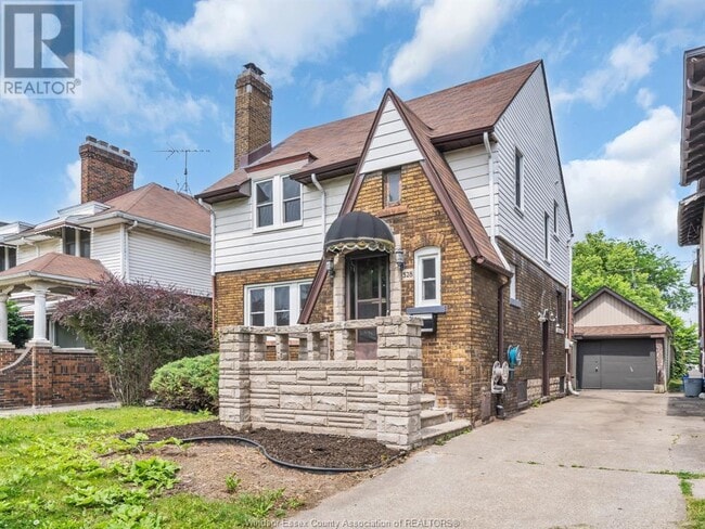 Building Photo - 528 Partington Ave