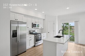 Building Photo - 102 Hummingbird Ct