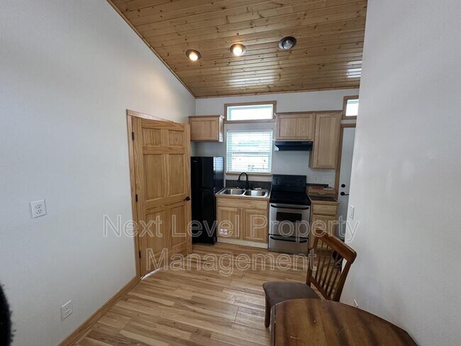 Foto del edificio - 330 Windsong Way