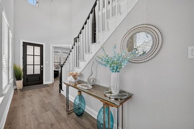 Building Photo - 12991 Vinson Dr