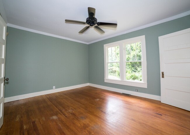 Building Photo - 2BD/2BA HOUSE with OFFICE on JAMES ISLAND ...