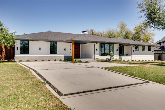 Building Photo - 7047 Royal Ln