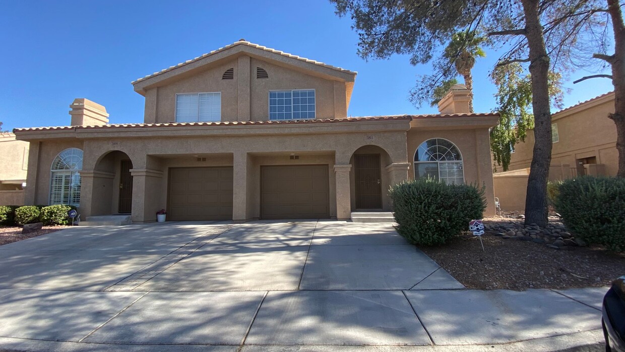 Foto principal - STUNNING 2 BEDROOM TOWN HOME IN HENDERSON!